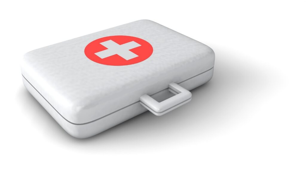 The Benefits of Comprehensive Emergency Response Training Comprehensive emergency response training with first aid and safety equipment.